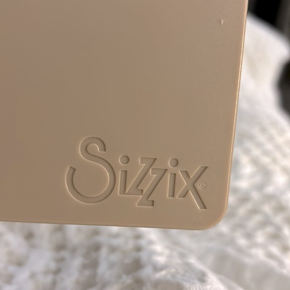 Tim Holtz Retired Original Alterations Bird Branch Die Cut Sizzix 657833 EUC - Picture 7 of 11